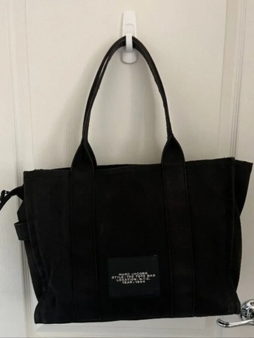 LARGE  AUTHENTIC Marc Jacobs Tote